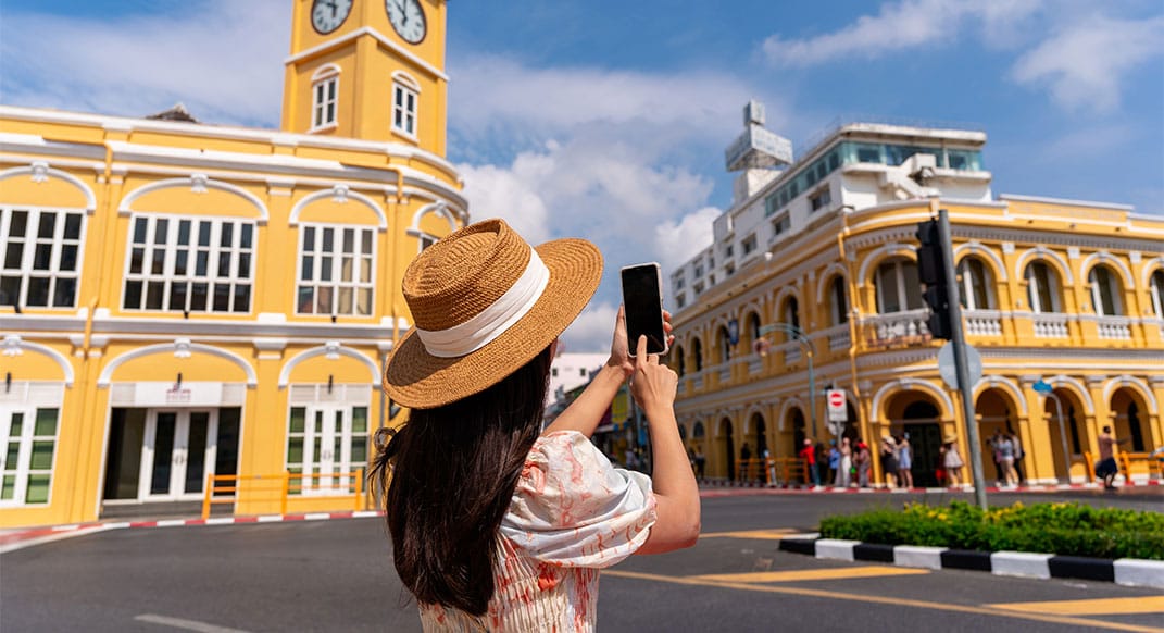 Book a bed Poshtel Phuket